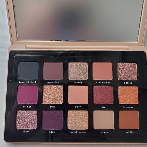 Natasha Denona My Dream Eyeshadow Palette - Picture 3 of 5